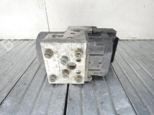 Used ABS pump RENAULT ESPACE III (JE0_) 2.2 12V TD (JE0E, JE0H, JE0P) (113 hp) 25269771