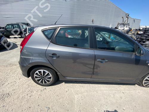 Rear parcel shelf HYUNDAI i30 (FD) 1.6 CRDi | BP37636848C85  - Image 46