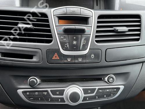 Right front window switch RENAULT LAGUNA III (BT0/1) 2.0 dCi (BT01, BT08, BT09, BT0E, BT0K, BT12, BT1C, BT1D,... | BP31286946I26  - Image 9