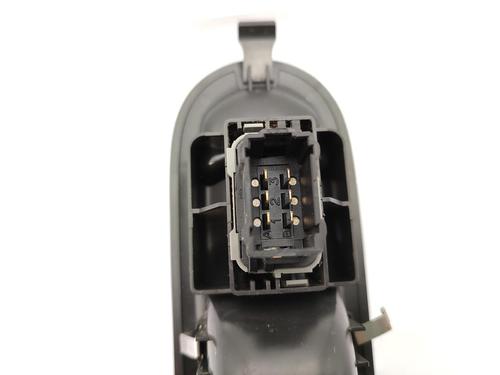 Used Right front window switch Right front window switch RENAULT CLIO III (BR0/1, CR0/1) 1.2 16V (BR02, BR0J, BR11, CR02, CR0J, CR11) (75 hp) 23679231 23679231