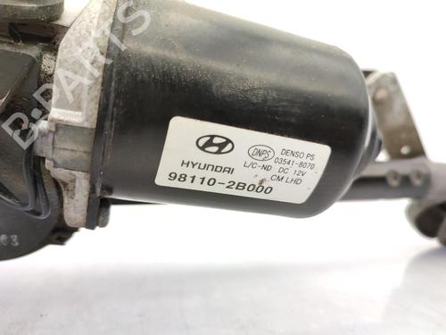 Used Front wiper motor HYUNDAI SANTA FÉ II (CM) 2.2 CRDi 4x4 (155 hp) 23707368