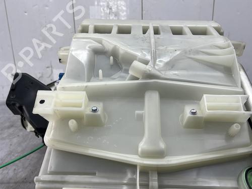 Used Heater matrix box Heater matrix box CITROËN C3 Picasso (SH_) 1.6 HDI 90 (92 hp) 33737905 33737905