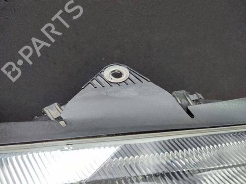 Right headlight PEUGEOT 406 (8B) 2.1 TD 12V | BP23719866C29 
