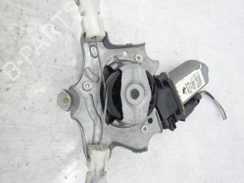 Used Front right window mechanism Front right window mechanism RENAULT CLIO II (BB_, CB_) 1.4 (B/CB0C, B/CB0S) (75 hp) 23672477 23672477