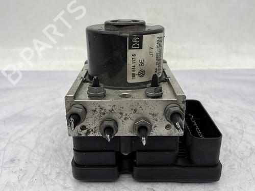 Used ABS pump ABS pump VW GOLF PLUS V (5M1, 521) 1.6 TDI (105 hp) 29748496 29748496