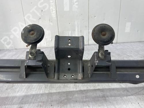 Used Front bumper reinforcement Front bumper reinforcement 39538936 39538936