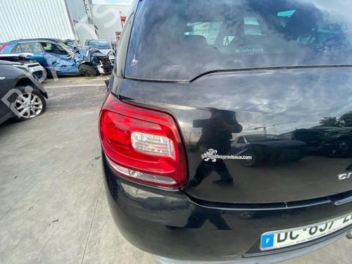 Used Left taillight Left taillight 38952999 38952999