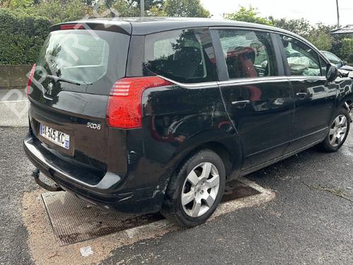 Middle console PEUGEOT 5008 (0U_, 0E_) 2.0 HDi 150 / BlueHDi 150 | BP23683373I22 - Image 30