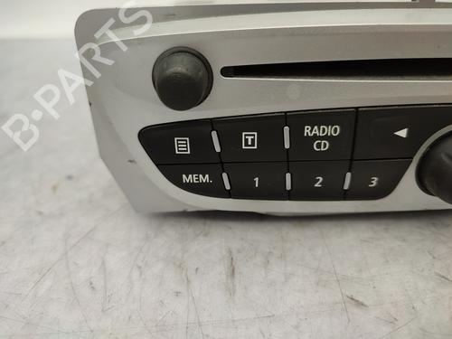 radio-renault-megane-iii-hatchback-bz01_-b3_-2008-27380216 main image