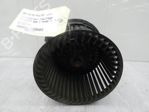 Heater blower motor PEUGEOT 308 I (4A_, 4C_) 1.6 HDi | BP23671217M62 