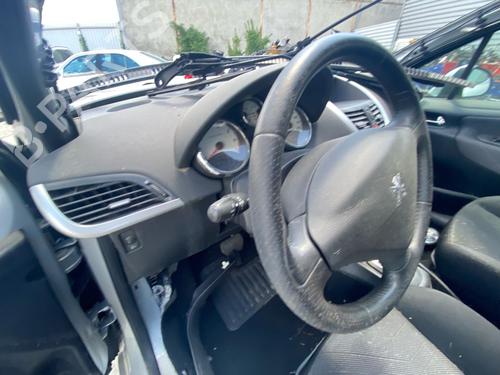 Instrumentbord Instrumentbord PEUGEOT 207 SW (WK_) 1.6 16V (120 hp) 36986321 36986321