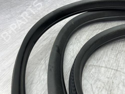 Gumowa uszczelka drzwi FORD C-MAX II (DXA/CB7, DXA/CEU) 1.0 EcoBoost | BP30046341C142 