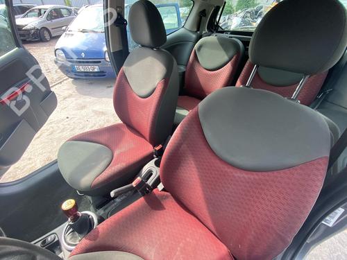 Dashboard CITROËN C2 (JM_) 1.4 HDi | BP37475292C46 - Image 39