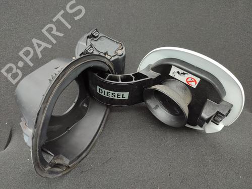 fuel-flap-renault-megane-iii-hatchback-bz01_-b3_-2008-23679776 main image