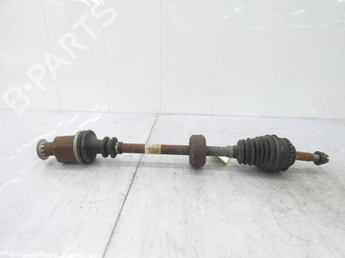 Used Right front driveshaft Right front driveshaft RENAULT CLIO II (BB_, CB_) 1.4 (B/CB0C, B/CB0S) (75 hp) 23672475 23672475