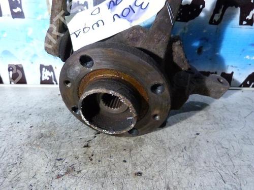 Used Right front steering knuckle Right front steering knuckle RENAULT CLIO II (BB_, CB_) 1.9 D (B/CB0E, BB0J) (64 hp) 23690265 23690265