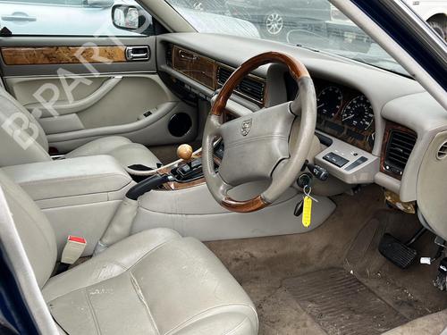 Used Parts JAGUAR XJ (X300, X330) 6 3.2 (211 hp) 2305460