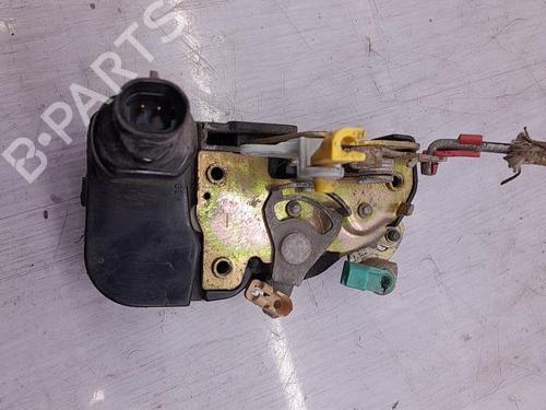 Front left lock CHRYSLER VOYAGER / GRAND VOYAGER III (GS_, NS_) 2.5 TD | BP23675880C98 