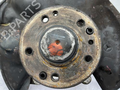Used Left front steering knuckle Left front steering knuckle MERCEDES-BENZ 124 Saloon (W124) 300 E-24 (124.031) (220 hp) 26707700 26707700