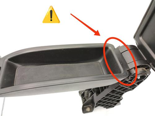 Armrest / Center console CITROËN DS3 (SA_) 1.6 HDi 110 | BP23741238I20 - Image 2