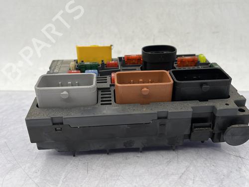 Fuse box CITROËN C4 I (LC_) 1.6 HDi | BP30847042E1
