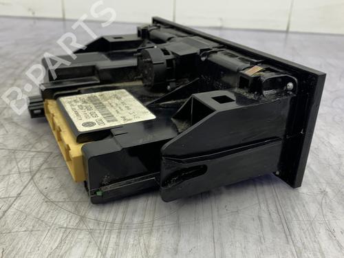 Commande Chauffage AUDI A2 (8Z0) 1.6 FSI (110 hp) 23686383