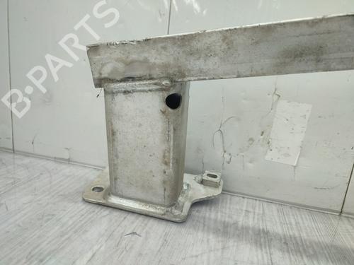 Crossmember PEUGEOT 3008 II SUV (MC_, MR_, MJ_, M4_) 1.6 BlueHDi 120 | BP29003201C162