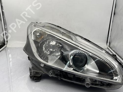 Used Right headlight PEUGEOT 208 I (CA_, CC_) 1.2 VTI 82 (82 hp) 30408994