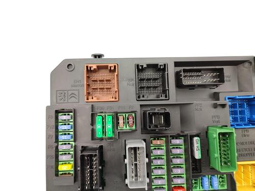 Used Electronic module Electronic module PEUGEOT 308 SW II (LC_, LJ_, LR_, LX_, L4_) 1.2 THP 130 (131 hp) 23739702 23739702