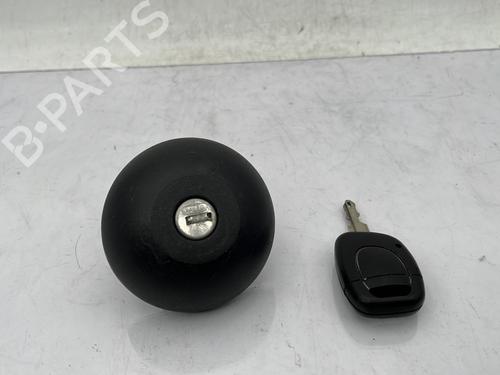 Używane Korek wlewu paliwa RENAULT CLIO II (BB_, CB_) 1.5 dCi (B/CB07) (65 hp) 28578926