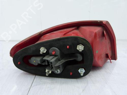 Used Right taillight Right taillight ALFA ROMEO 147 (937_) 1.9 JTDM 8V (937.AXD1A, 937.AXU1A, 937.BXU1A) (120 hp) 23685555 23685555