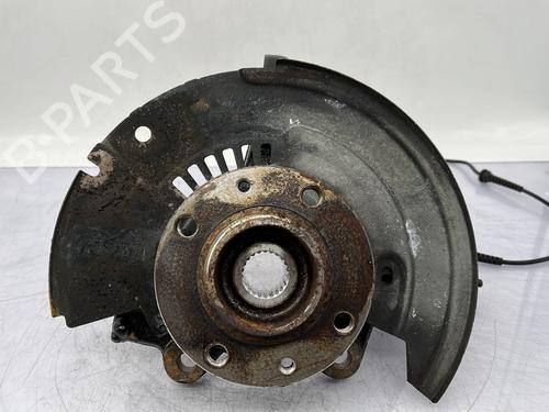 Used Right front steering knuckle RENAULT CLIO V (B7_) 1.0 TCe 100 (B7MT) (101 hp) 23752996