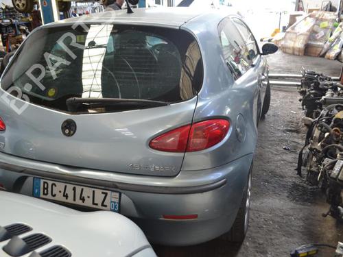 Left front indicator ALFA ROMEO 147 (937_) 1.6 16V T.SPARK ECO (937.AXA1A, 937.BXA1A) | BP23688899C32  - Image 12