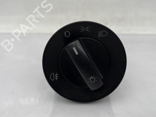Used Headlight switch VW POLO (9N_, 9A_) 1.2 (60 hp) 24595501