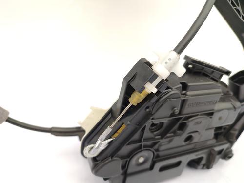 Rear right lock VW TIGUAN (5N_) 2.0 TDI | BP23756811C99 