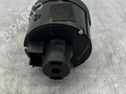 Used Headlight switch VW GOLF VI (5K1) 1.6 TDI (105 hp) 23702249