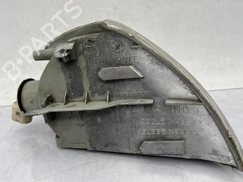 Used Left front indicator Left front indicator RENAULT MEGANE I (BA0/1_) 1.9 D Eco (BA0A, BA0U, BA0R) (64 hp) 25716732 25716732