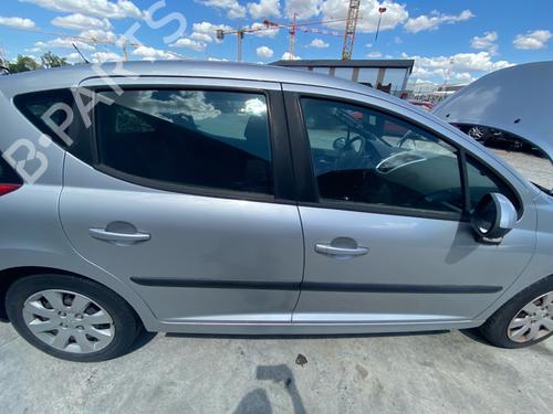 Used Right front door Right front door 36986430 36986430