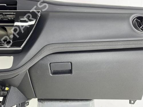 Dashboard TOYOTA AURIS (_E18_) 1.2 (NRE185_, NRE185R) | BP23751721C46 