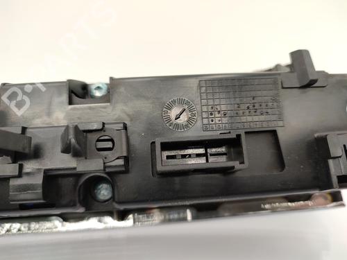 Used Warning switch MERCEDES-BENZ CLK (C209) CLK 320 CDI (209.320) (224 hp) 23719952