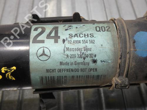 Used Right front shock absorber Right front shock absorber MERCEDES-BENZ CLK Convertible (A209) CLK 240 (209.461) (170 hp) 23696387 23696387