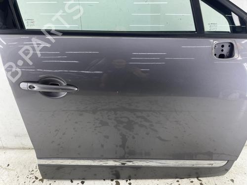 Used Right front door Right front door 37200115 37200115