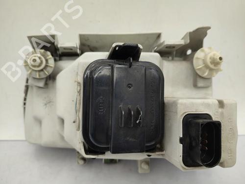 Right headlight VW POLO III (6N1) 60 1.4 | BP23749429C29