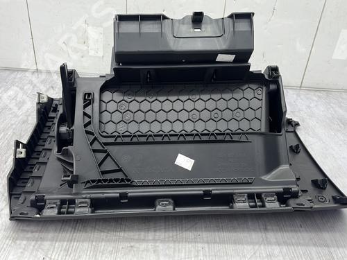 Glove box VW POLO VI (AW1, BZ1, AE1) 1.6 TDI | BP23761259C95 - Image 5