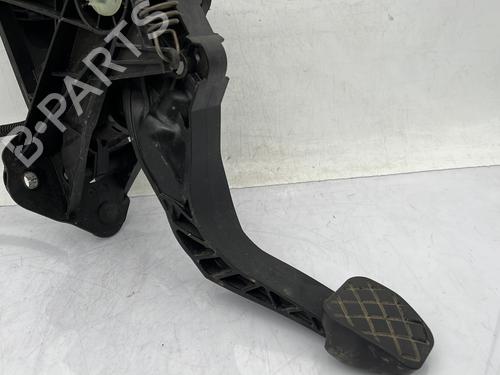 Used Clutch pedal Clutch pedal VW T-ROC (A11, D11) 2.0 TDI (150 hp) 29839229 29839229