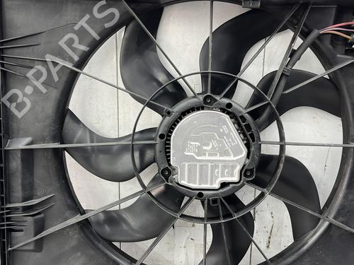 Used Radiator fan Radiator fan MERCEDES-BENZ C-CLASS (W205) C 220 BlueTEC / d (205.002, 205.004) (170 hp) 33313408 33313408