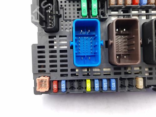 Fuse box PEUGEOT 308 II (LB_, LP_, LW_, LH_, L3_) 1.6 HDi 100 | BP23679859E1 
