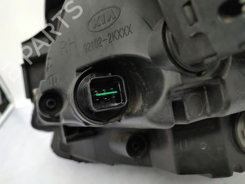 Used Right headlight KIA SOUL I (AM) 1.6 CRDi 128 (126 hp) 23702975