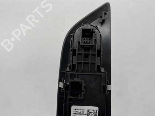 Used Left front window switch Left front window switch PEUGEOT 208 II (UB_, UP_, UW_, UJ_) e-208 (136 hp) 23760517 23760517