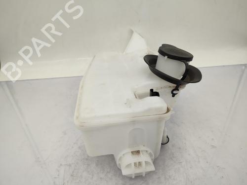 Used Windscreen washer tank DACIA SANDERO III 1.0 SCe 65 (67 hp) 23729529
